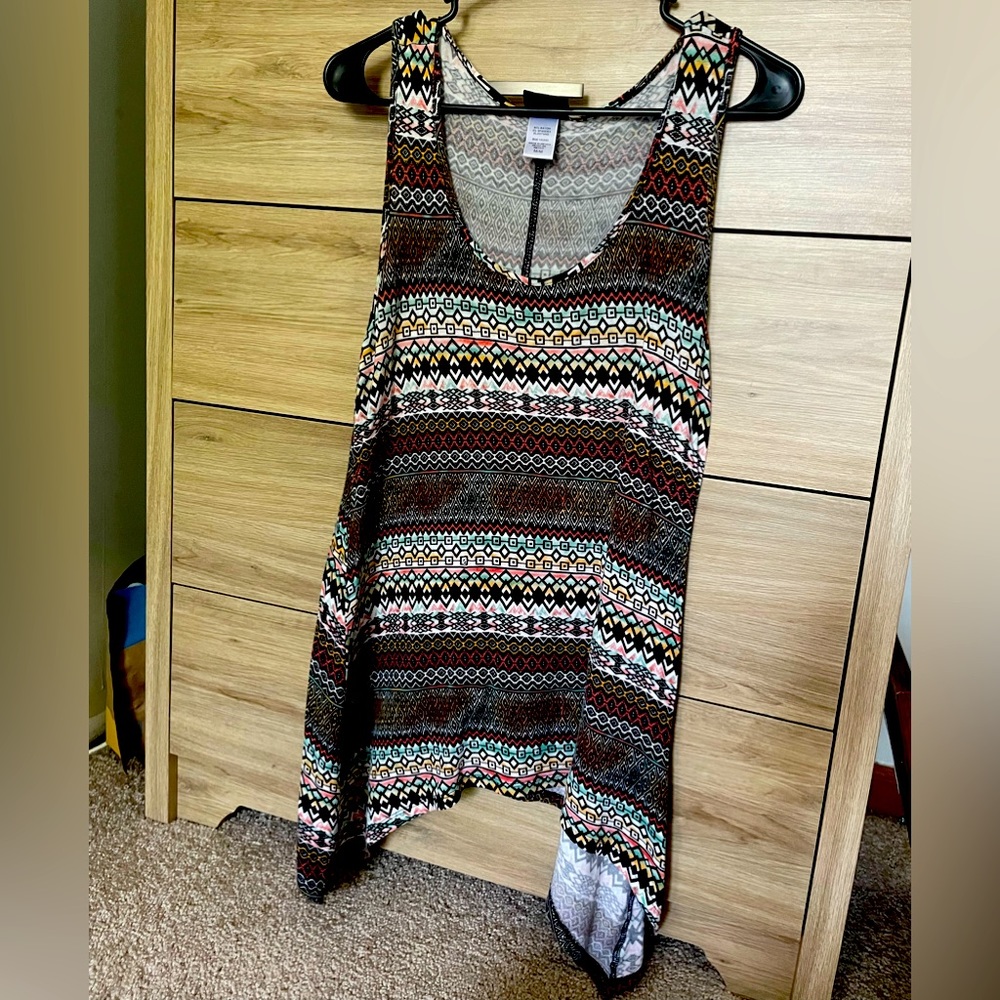 Women’s Wallpapher long tank size Medium